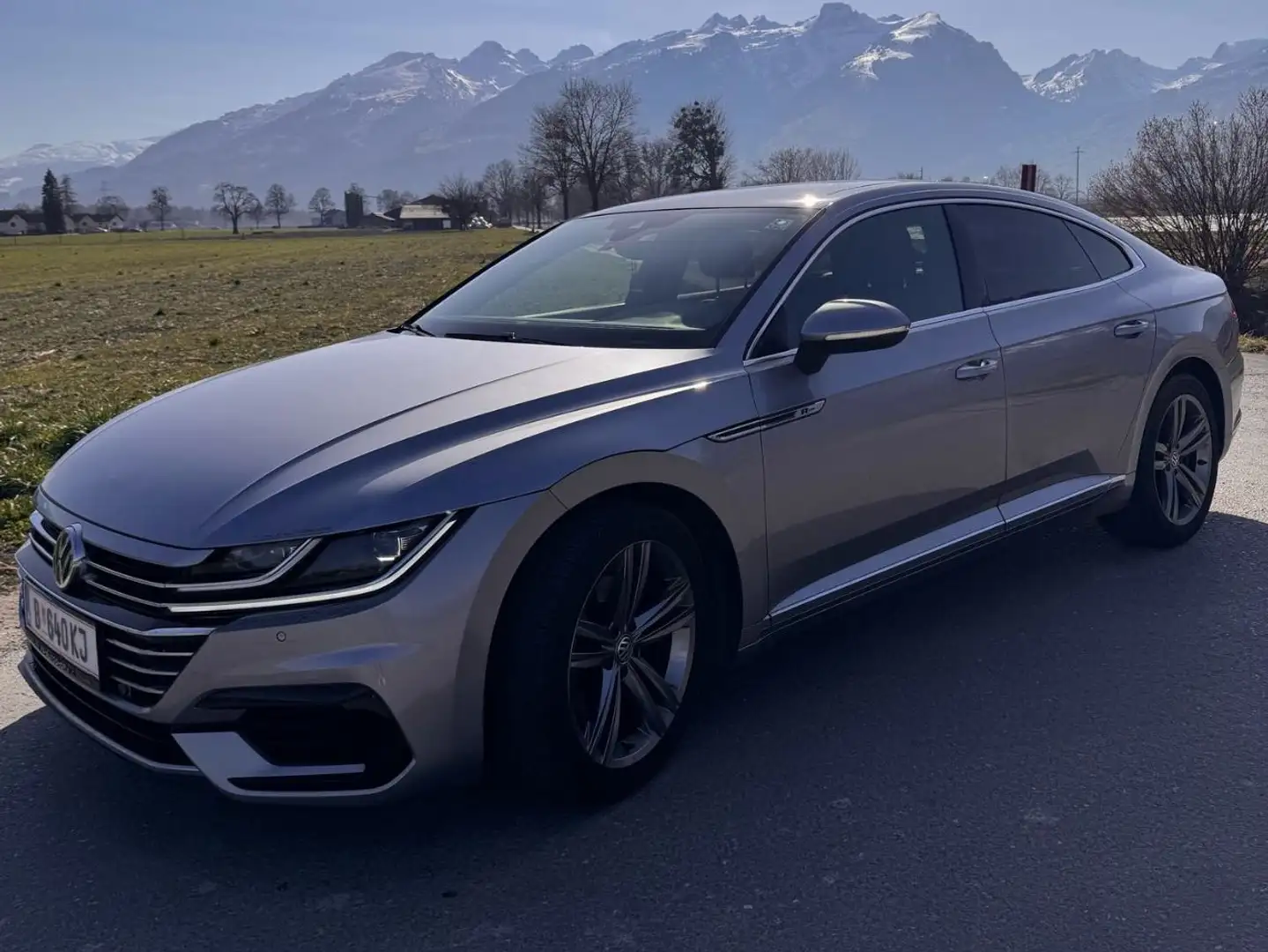 Volkswagen Arteon Arteon 2,0 TDI SCR Highline DSG Highline Grau - 2