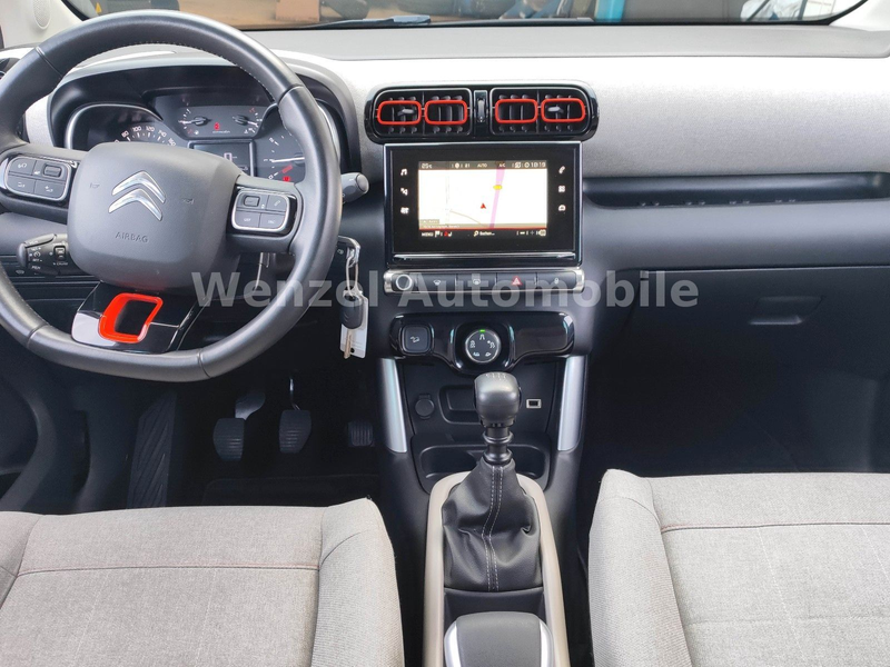 Citroen C3 Aircross Shine *NAVI*PDC*SH*AHK* — photo 31