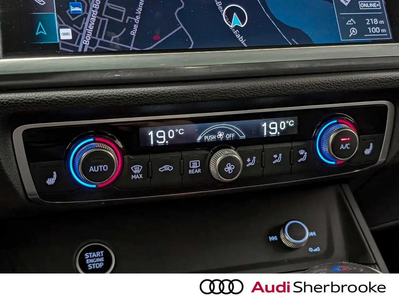 Audi Q3 снимка Audi Q3