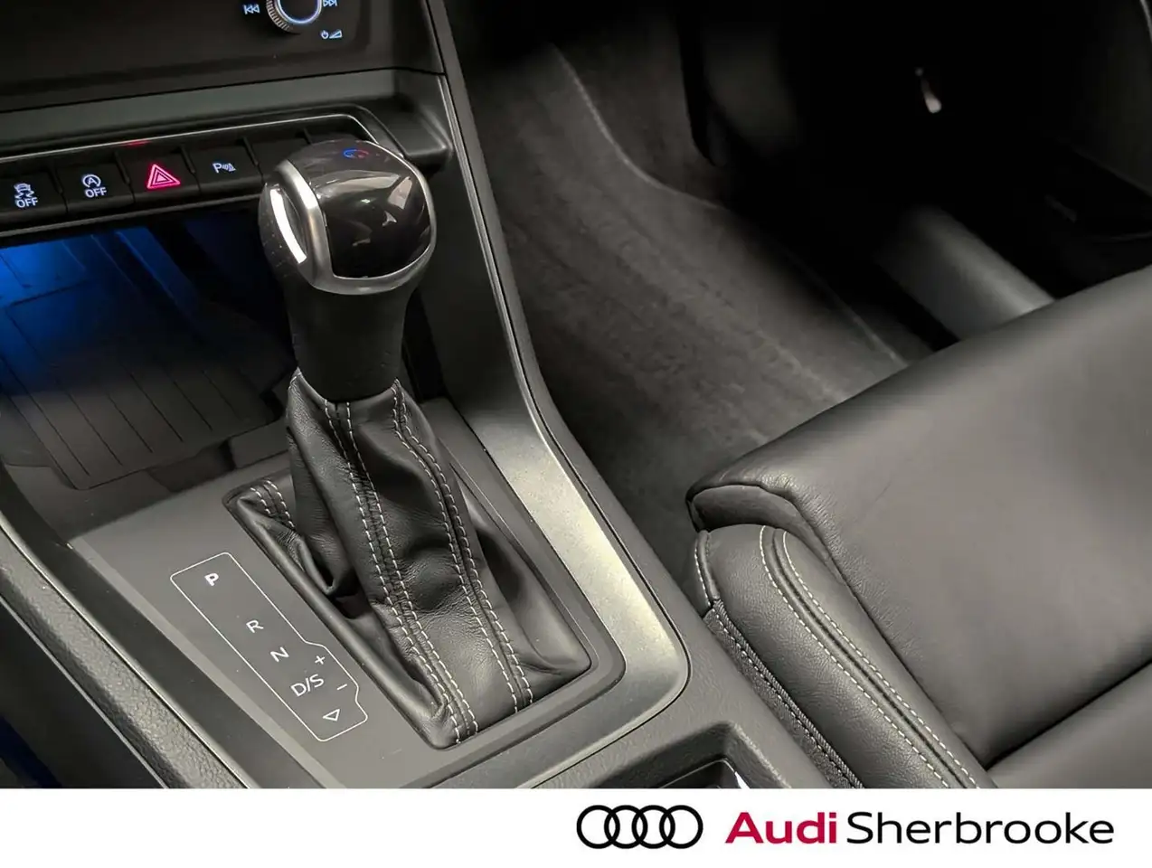 Audi Q3 снимка Audi Q3