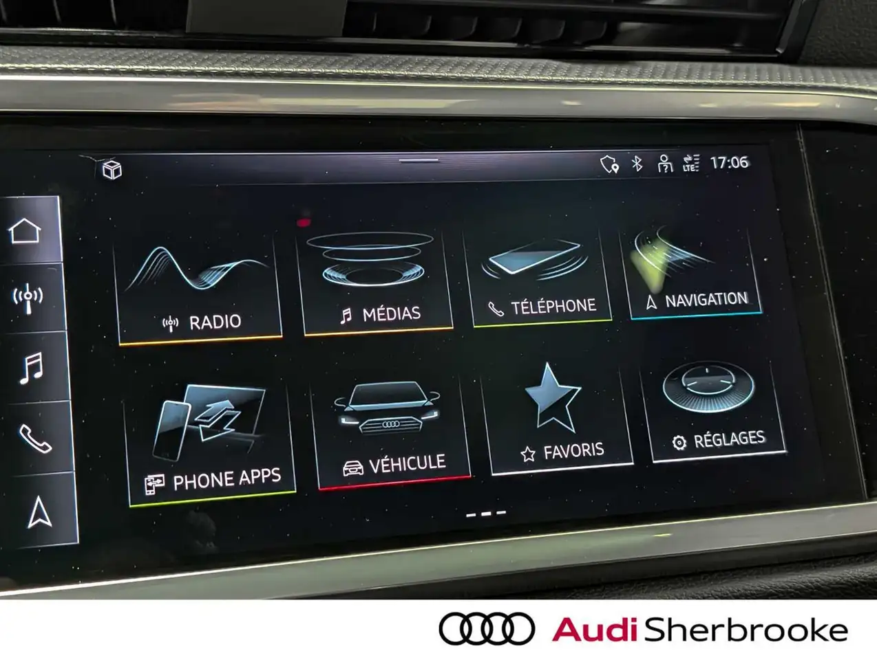 Audi Q3 снимка Audi Q3