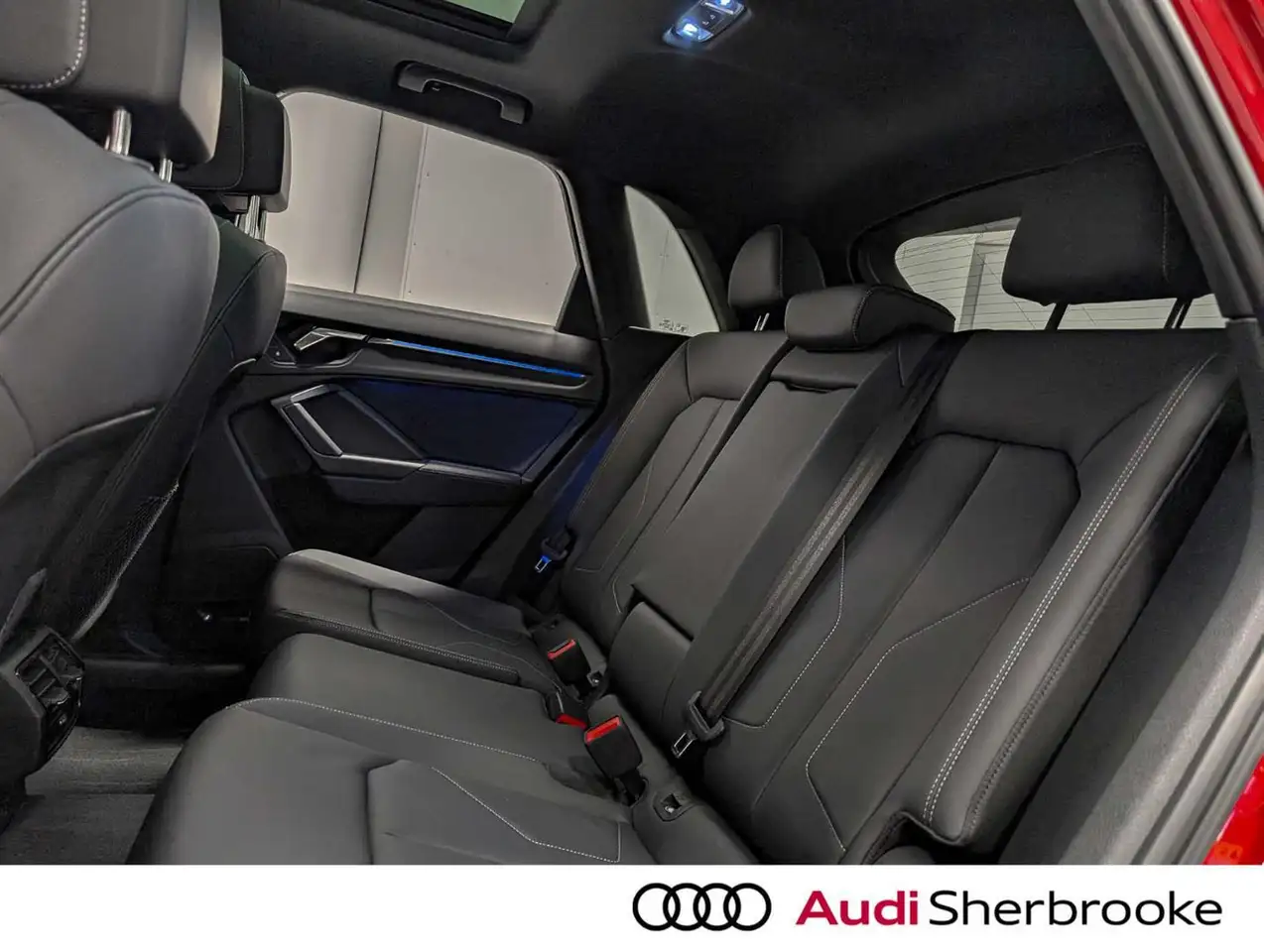 Audi Q3 снимка Audi Q3