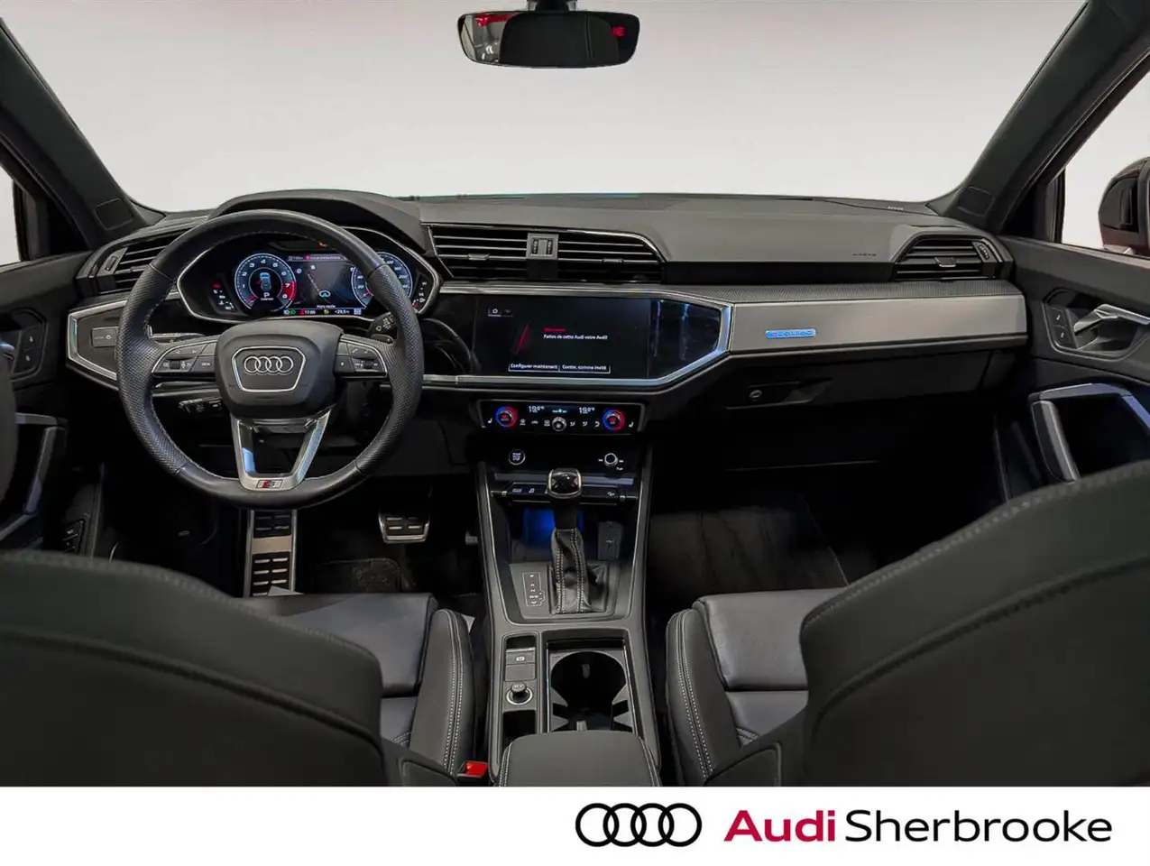 Audi Q3 снимка Audi Q3