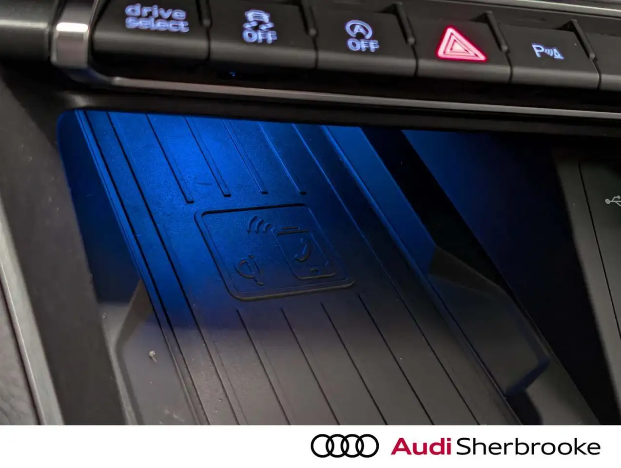 Audi Q3 снимка Audi Q3