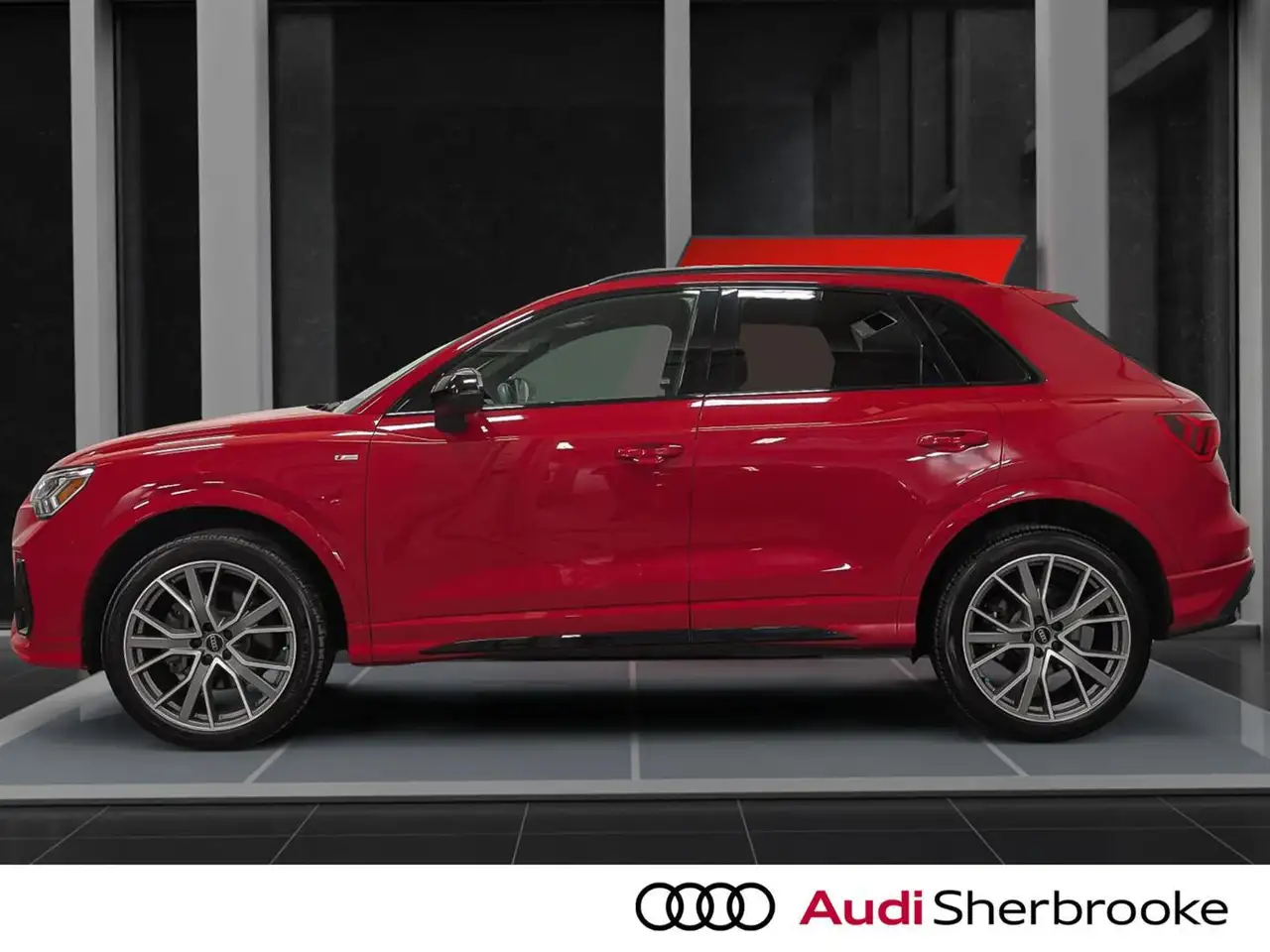 Audi Q3 снимка Audi Q3
