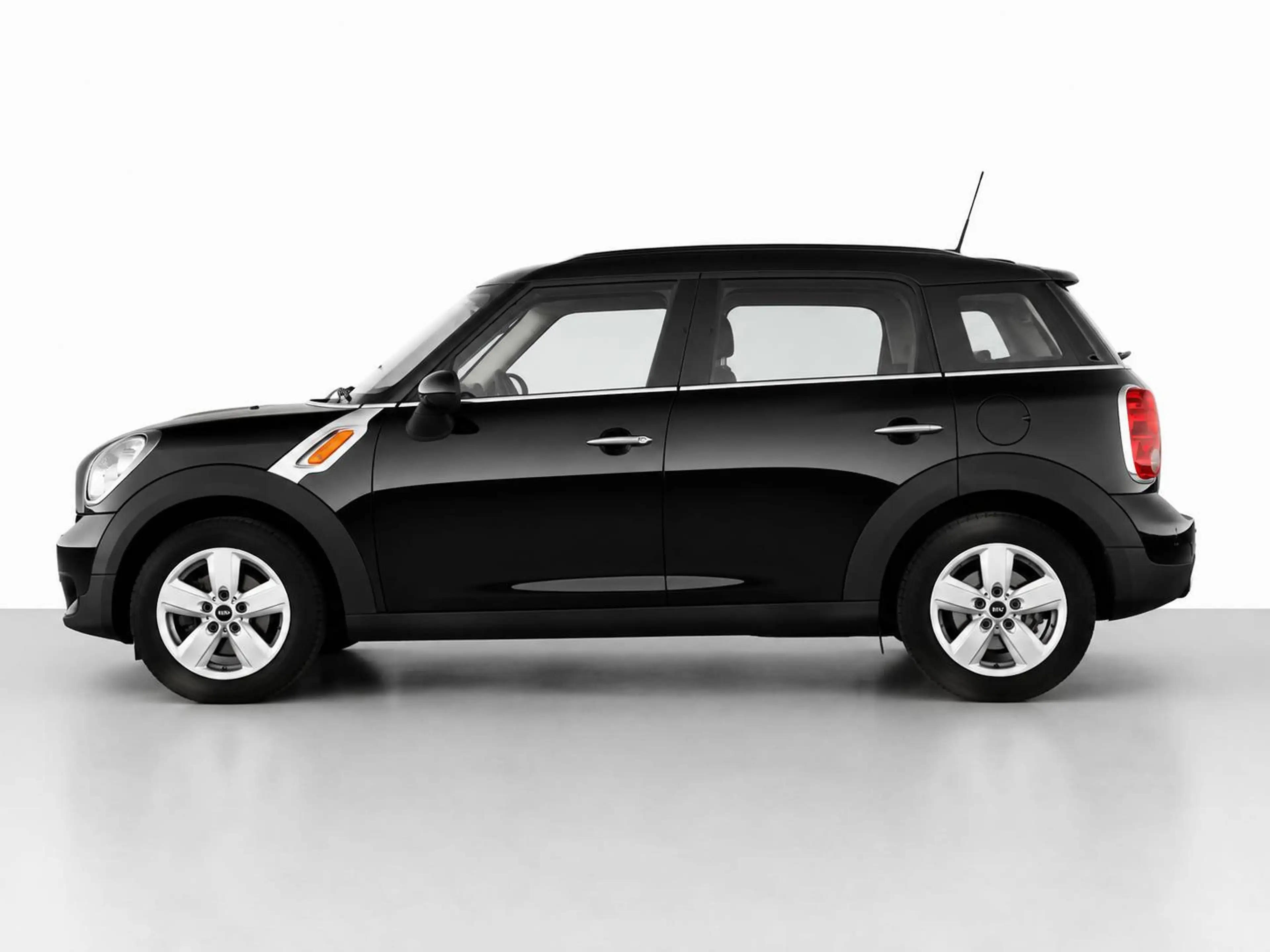 MINI Cooper Countryman 1,6 Benz. — photo 2