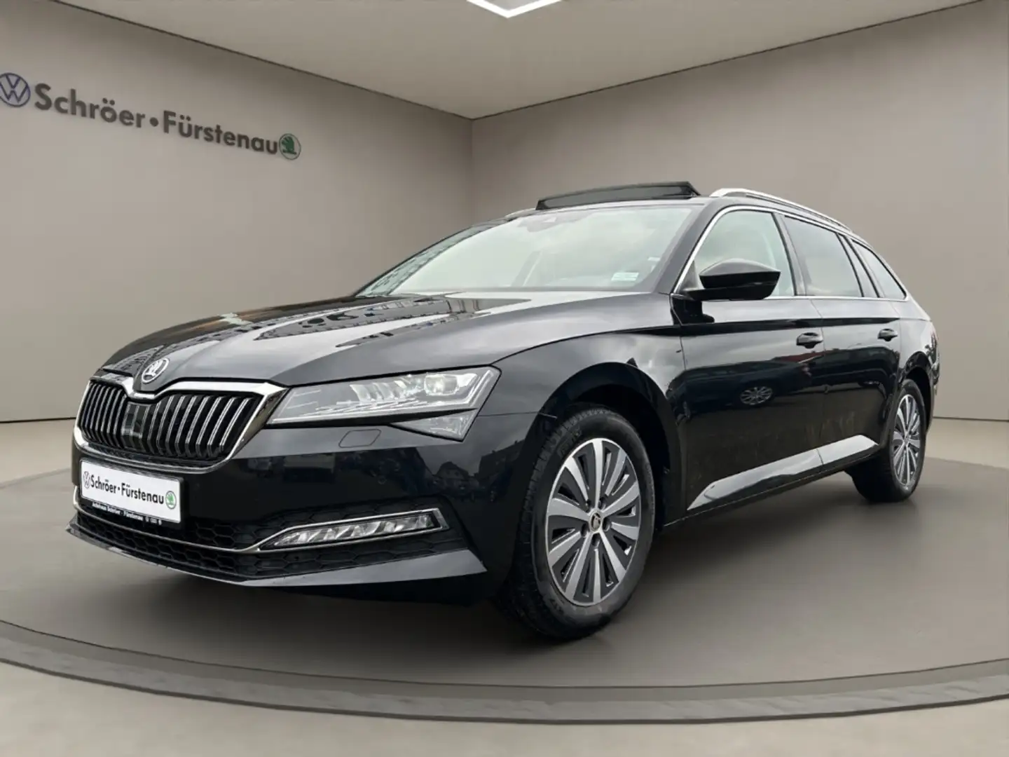 Skoda Superb Combi Style 2.0 TDI DSG (Schiebedach/Matrix-Beam Schwarz - 1