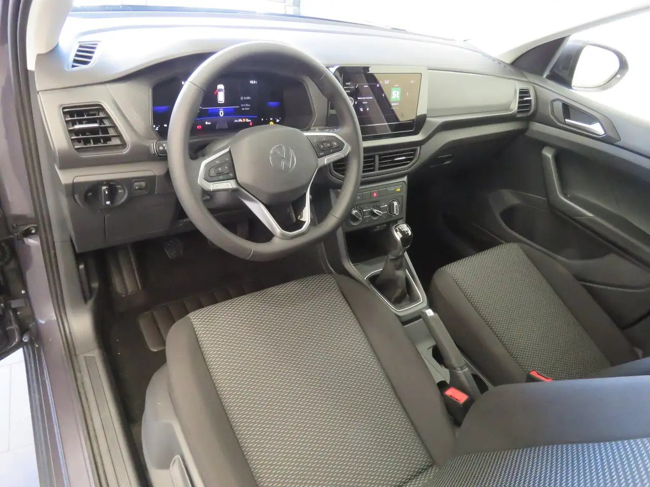Volkswagen T-Cross 4Me TSI 5