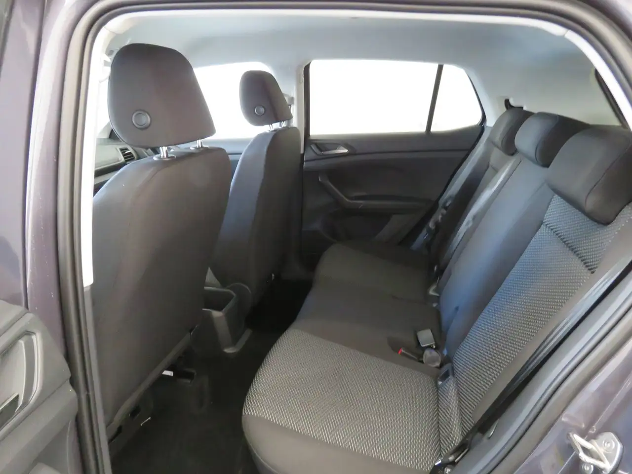 Volkswagen T-Cross 4Me TSI 7