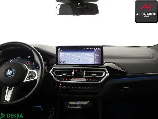 BMW iX3 view 9