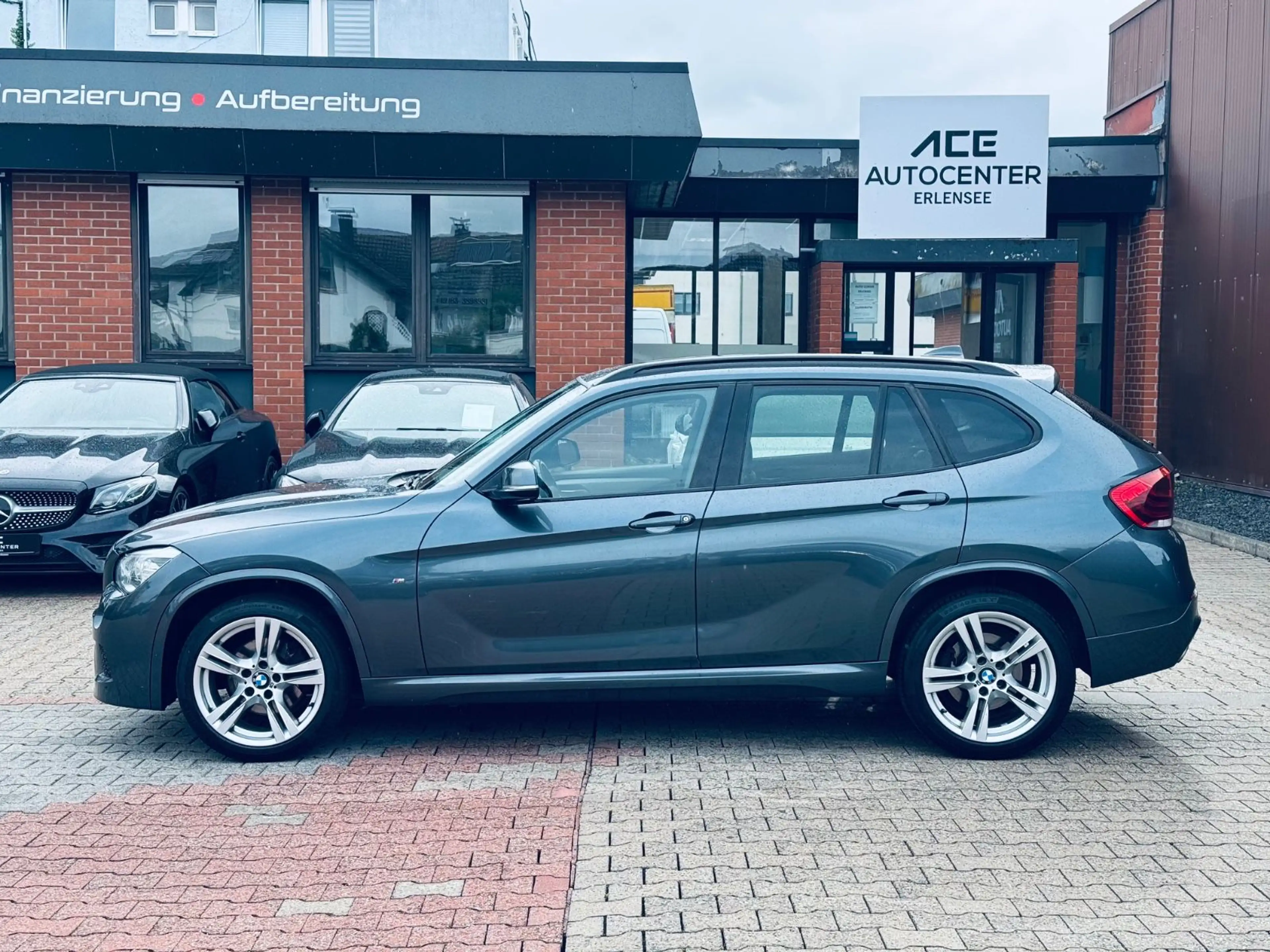 BMW X1 xDrive 20 d M-Sport LEDER-NAVI-PANO- — photo 4