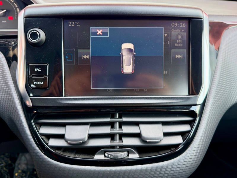 Peugeot 2008 Active — photo 13