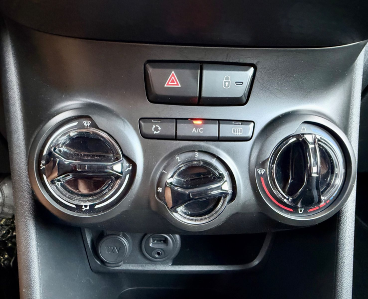 Peugeot 2008 Active — photo 14