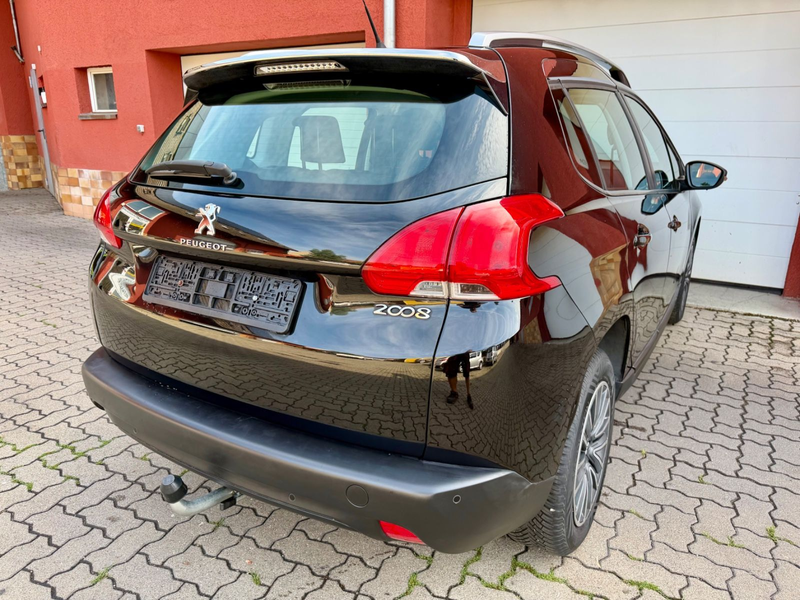 Peugeot 2008 Active — photo 4