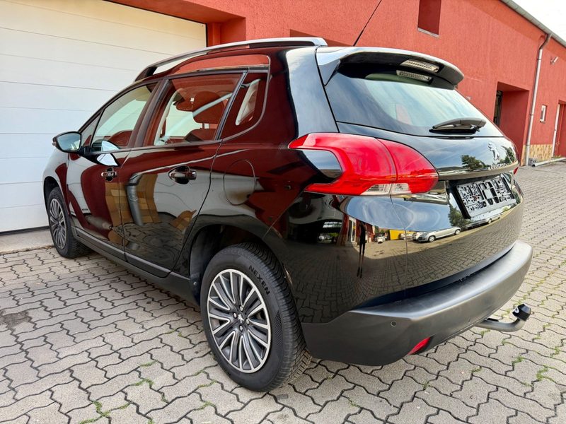 Peugeot 2008 Active — photo 6