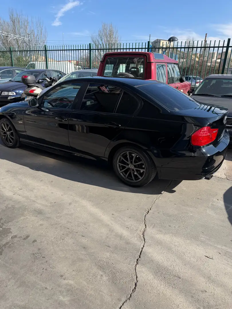 BMW M1 Serie 3 Schwarz - 2