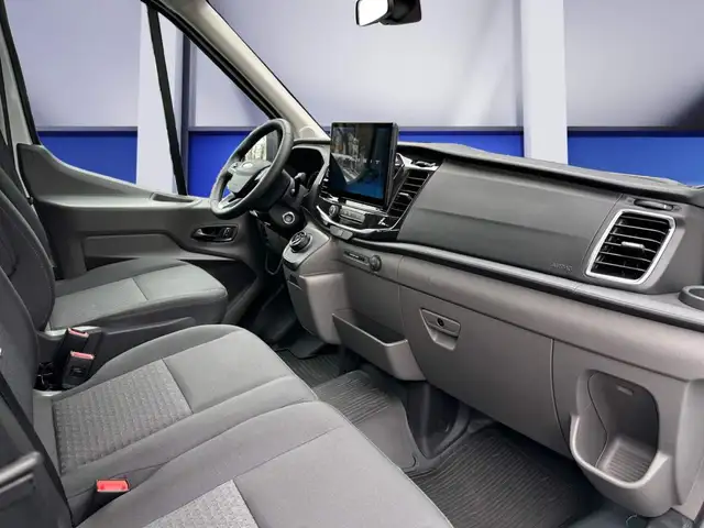 Ford Transit view 10