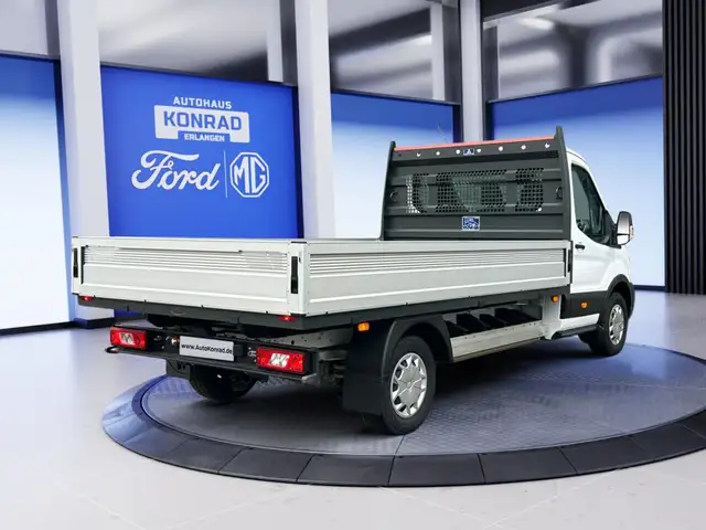 Ford Transit view 5