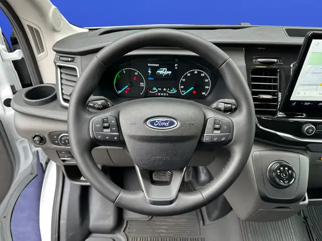 Ford Transit view 11