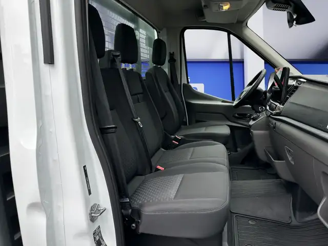 Ford Transit view 9