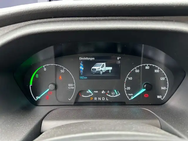 Ford Transit view 12