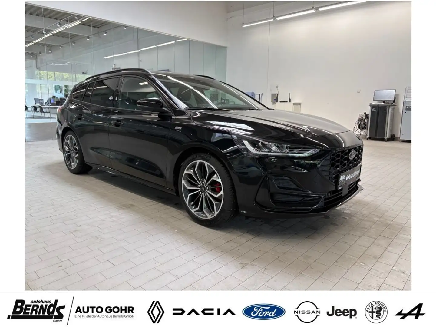 Ford Focus TURNIER 1.5 S/S AUTOMATIK ST-LINE X PANO-DACH PDC Zwart - 2
