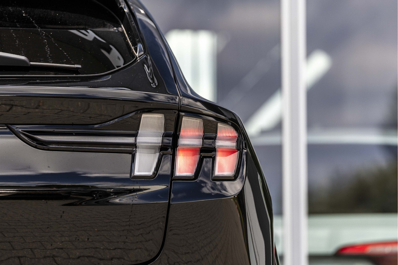 Ford Mustang Mach-E AWD 75 kWh | Pano | B&O | Camera — photo 41