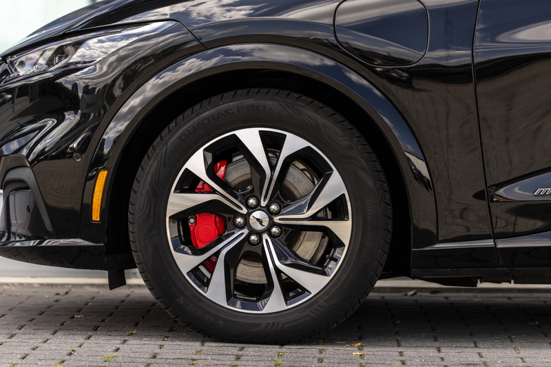 Ford Mustang Mach-E AWD 75 kWh | Pano | B&O | Camera — photo 19