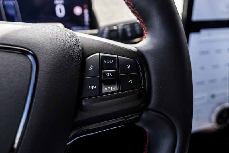 Ford Mustang Mach-E AWD 75 kWh | Pano | B&O | Camera — photo 35