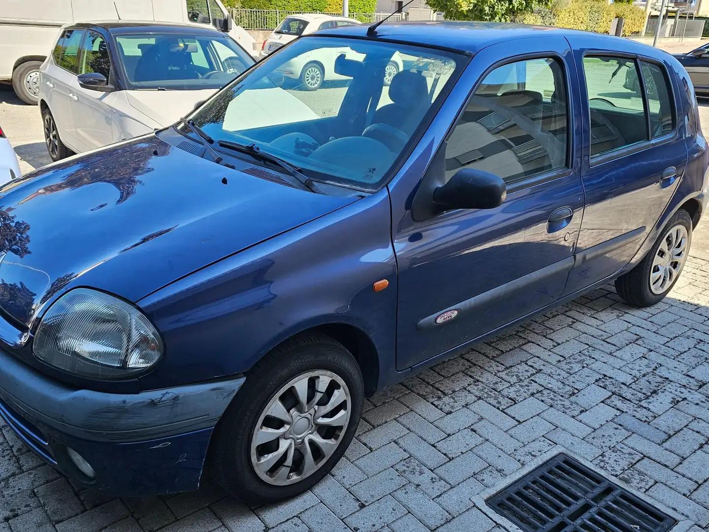 Renault Clio Clio II 1998 5p 1.2 One O 2airbag Azul - 1