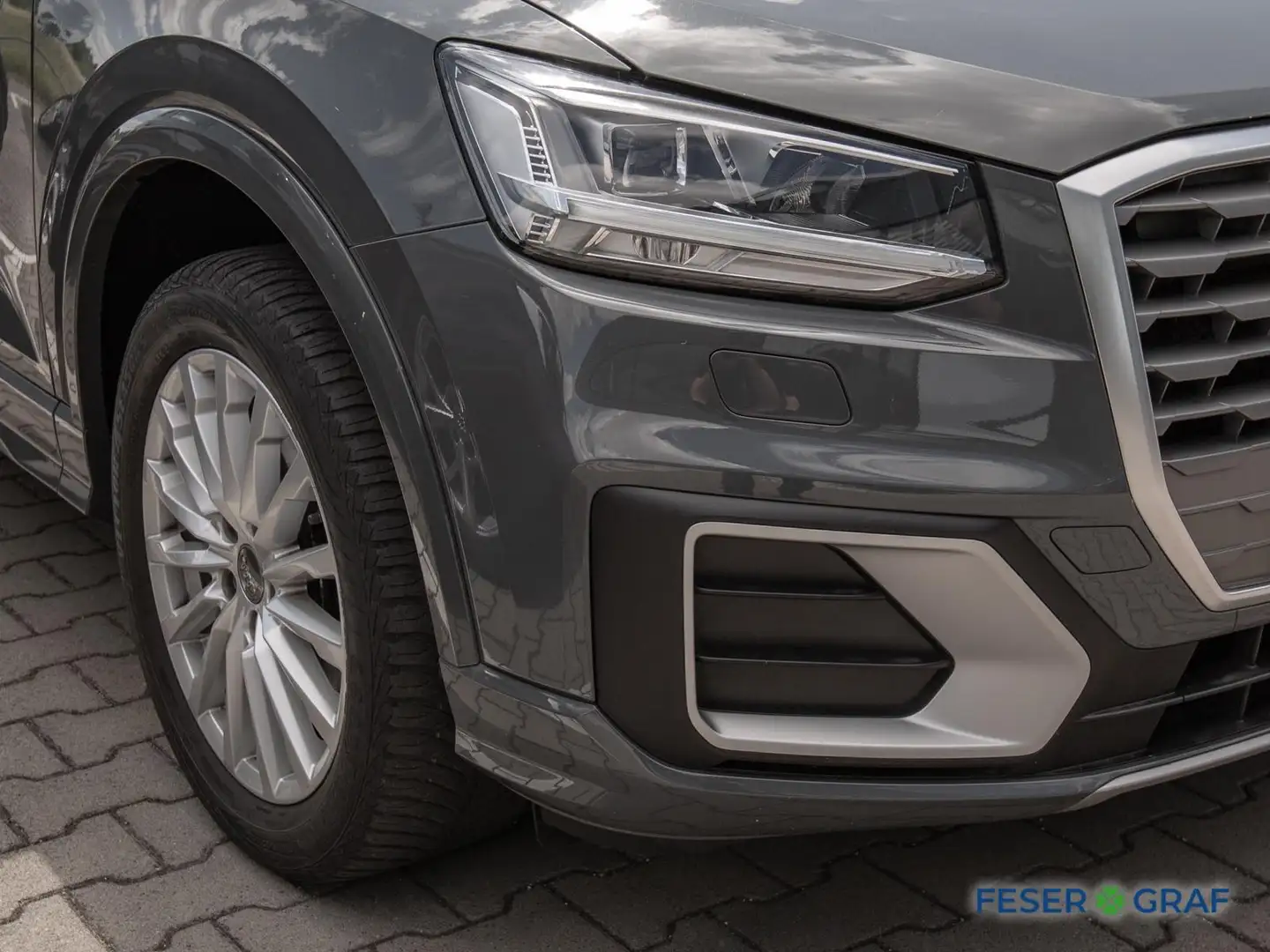 Audi Q2 Design 35 TFSI 110(150) kW(PS) 6-Gang Grijs - 2
