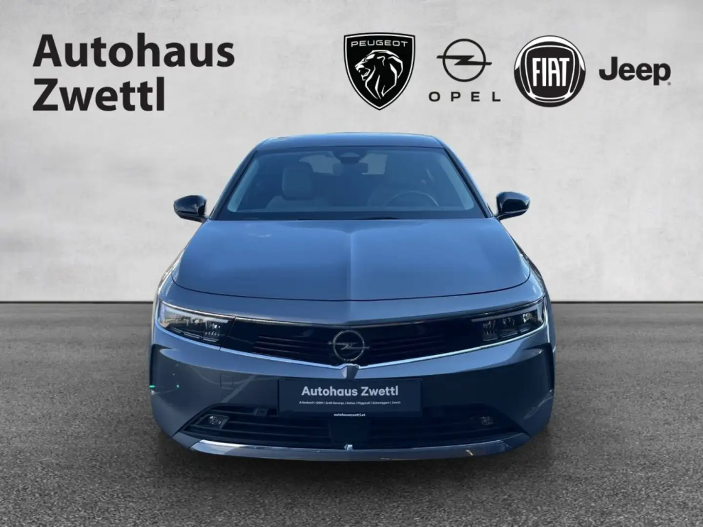 Opel Astra Business Edition CDTI 130 EAT8 Grau - 2