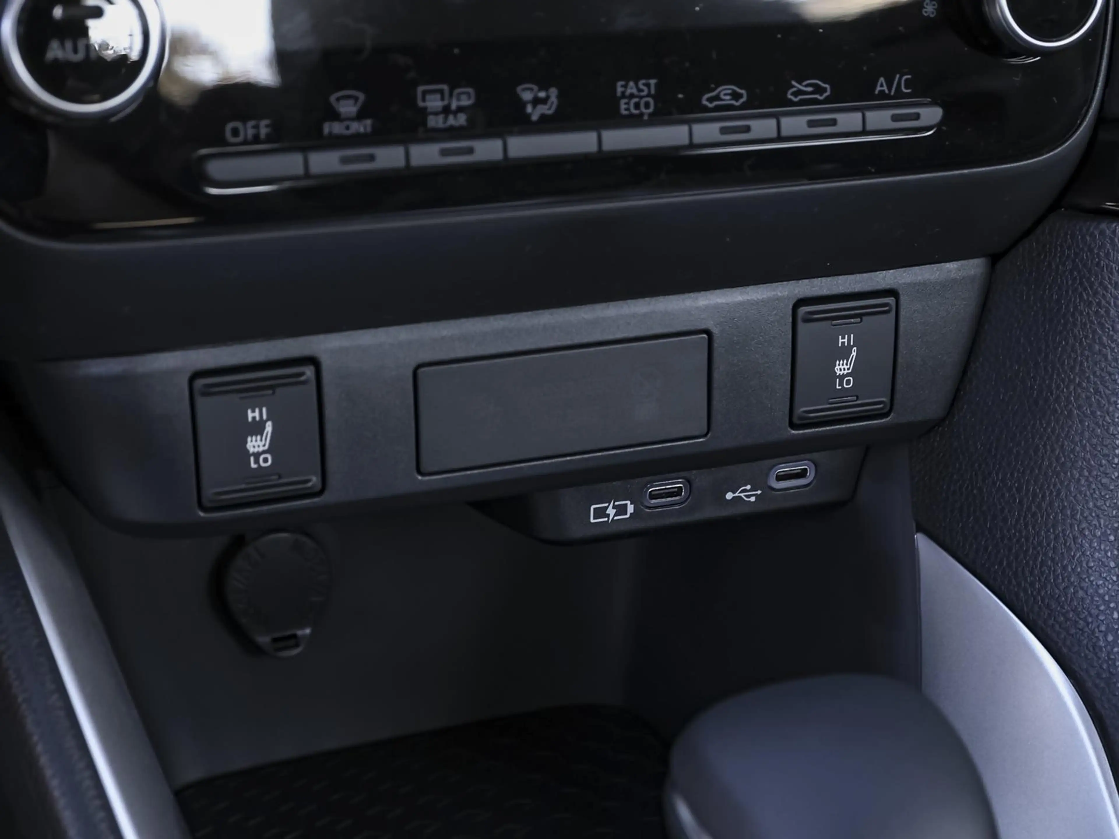 Mazda 2 1.5 CVT Centre-Line SHZ PDC RFK KLIMA — photo 9