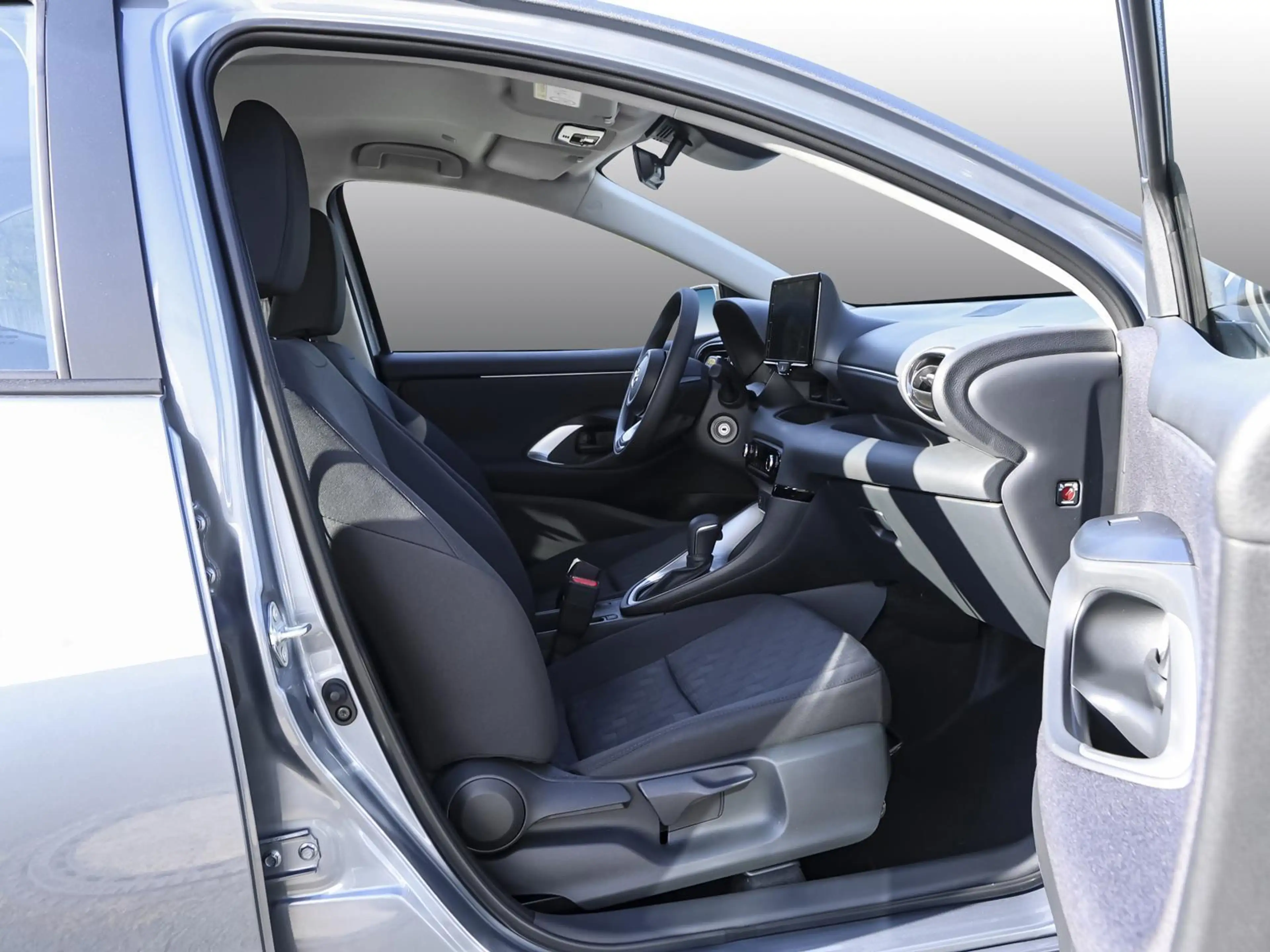 Mazda 2 1.5 CVT Centre-Line SHZ PDC RFK KLIMA — photo 3