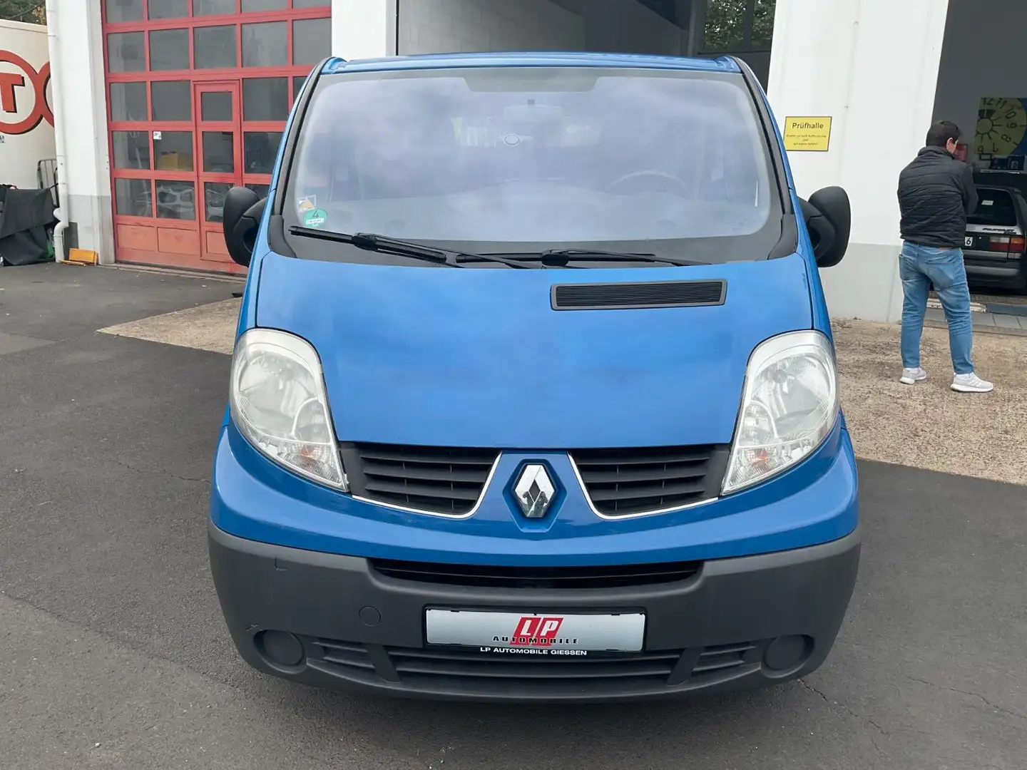Renault Trafic L1H1 3,0 t Klima Navi AHK MotorNEU Kék - 2