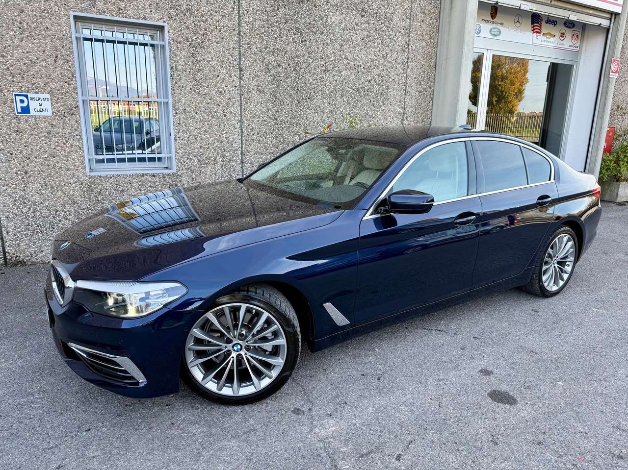 BMW 520 520i Luxury auto "PELLE"VIRTUAL PRO"TELECAMERA"