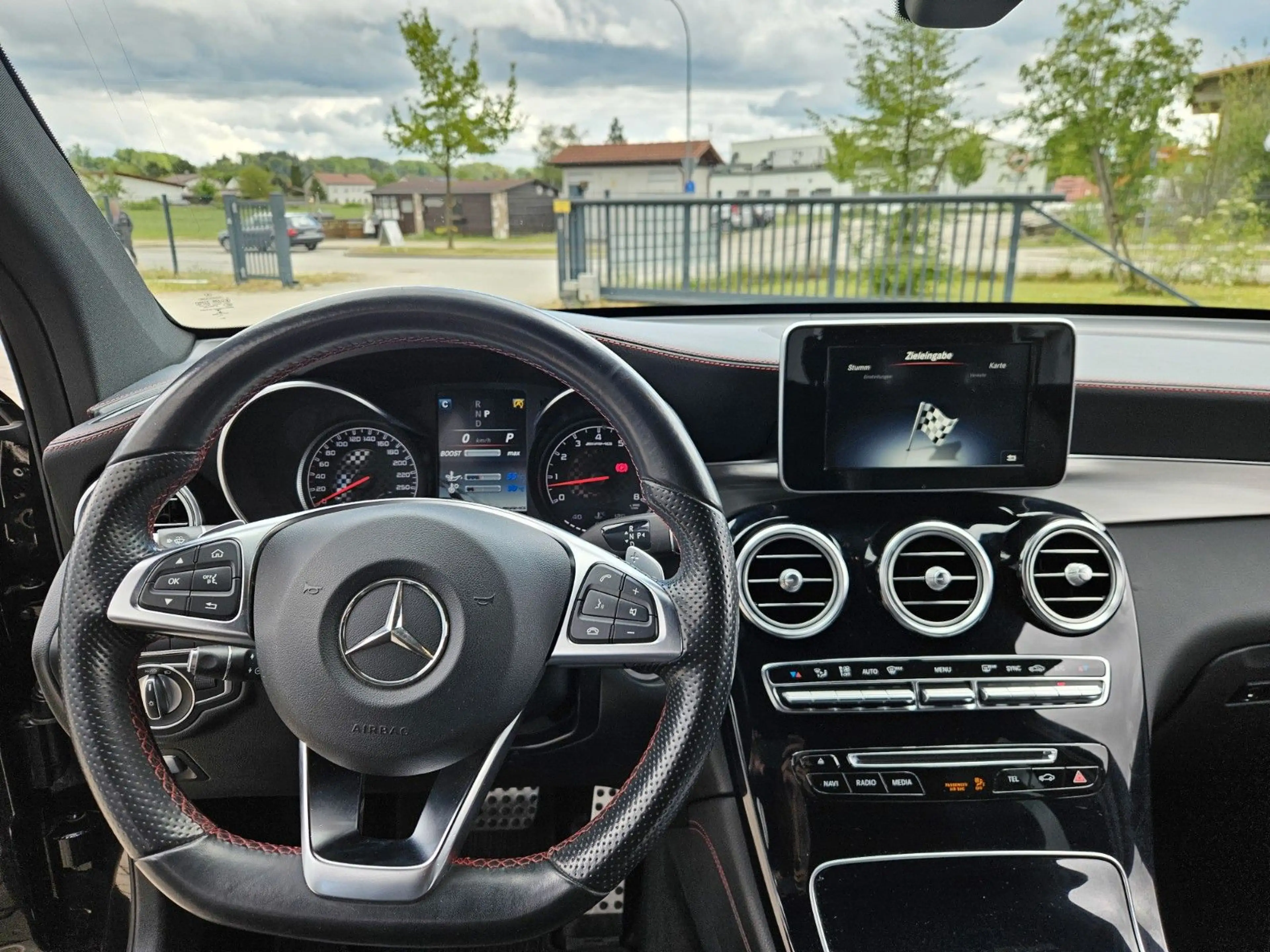 Mercedes-Benz GLC 43 AMG 4Matic, AHK, Burmester, LED — photo 15