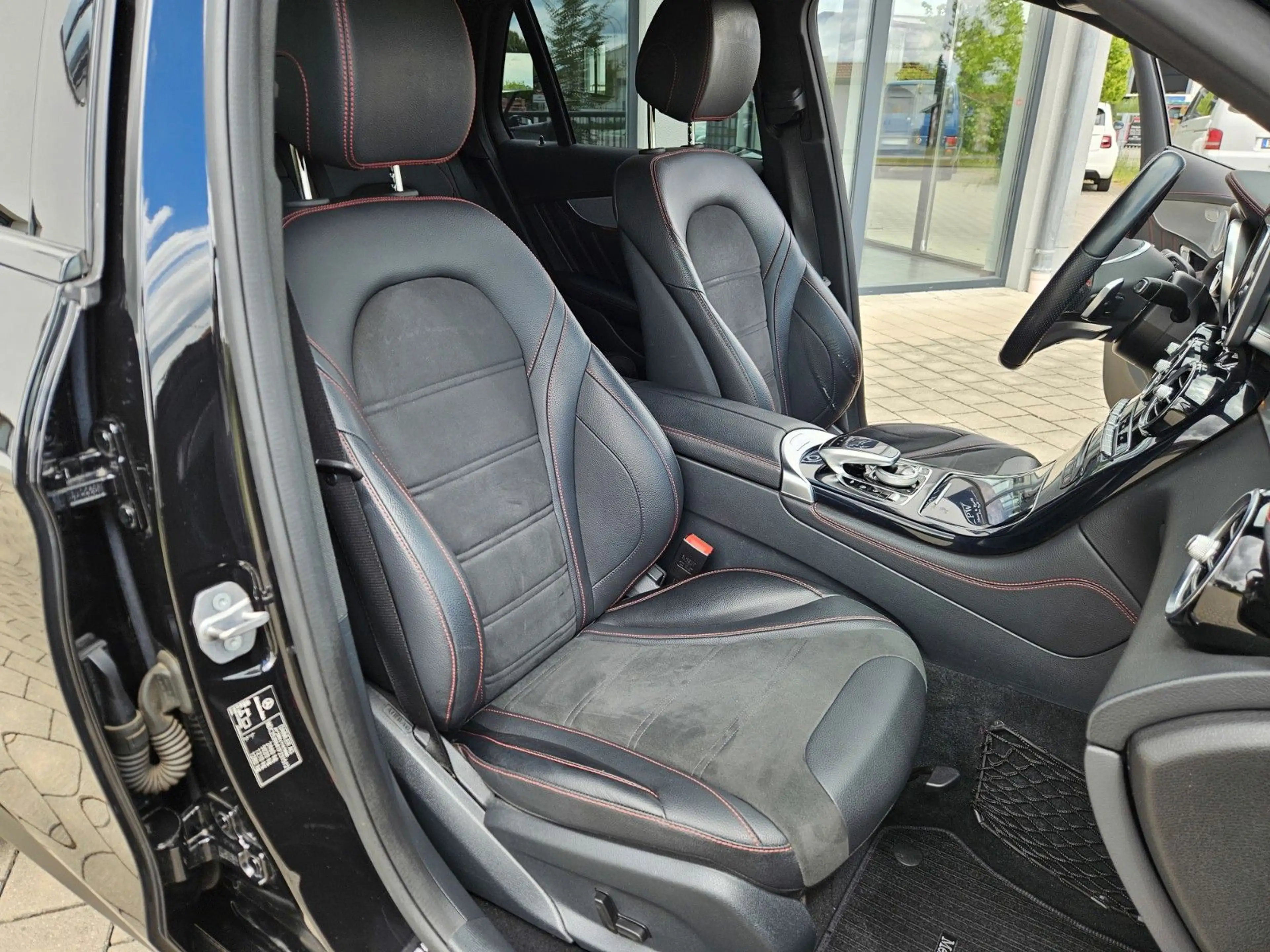 Mercedes-Benz GLC 43 AMG 4Matic, AHK, Burmester, LED — photo 12