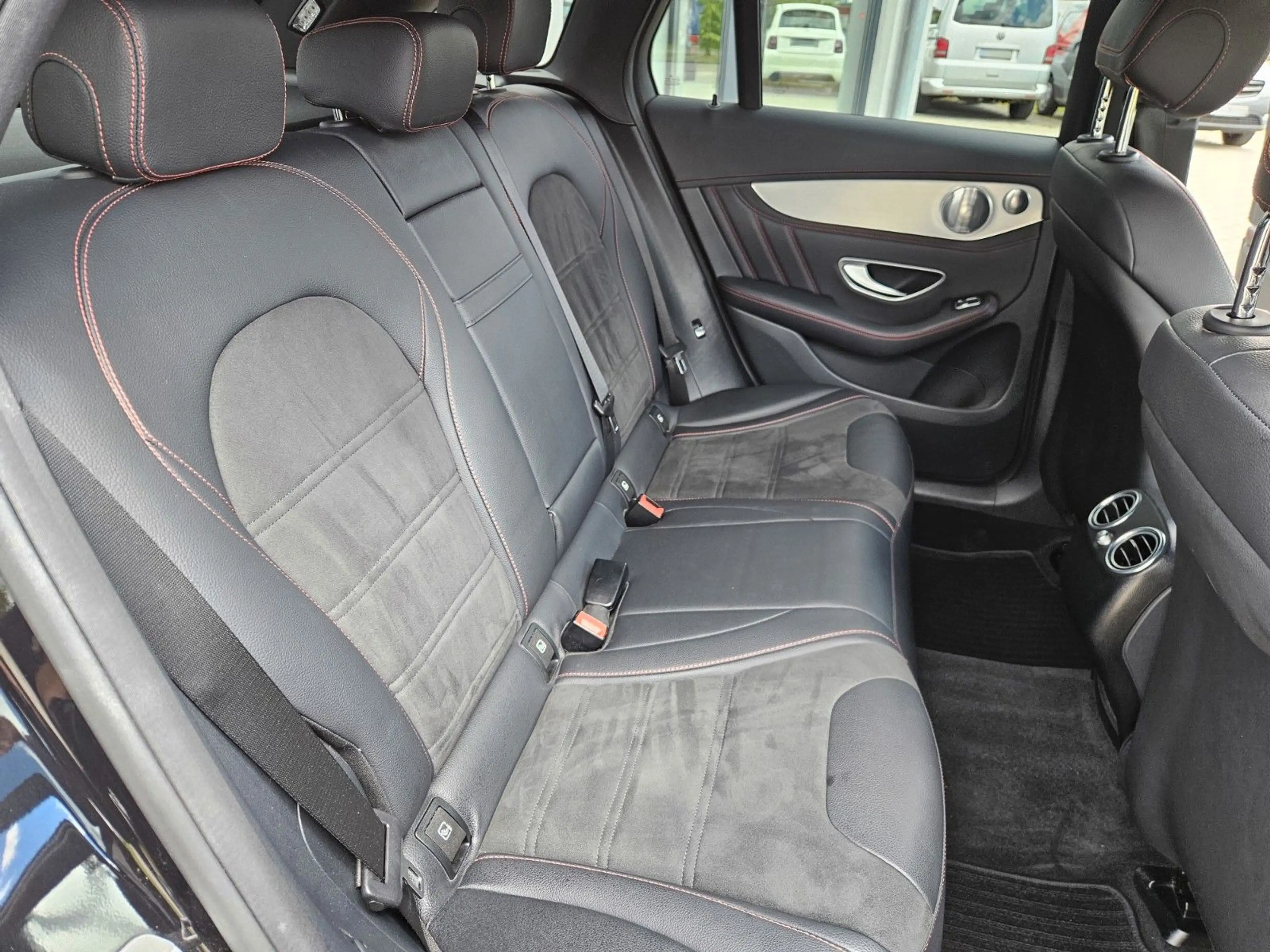 Mercedes-Benz GLC 43 AMG 4Matic, AHK, Burmester, LED — photo 13