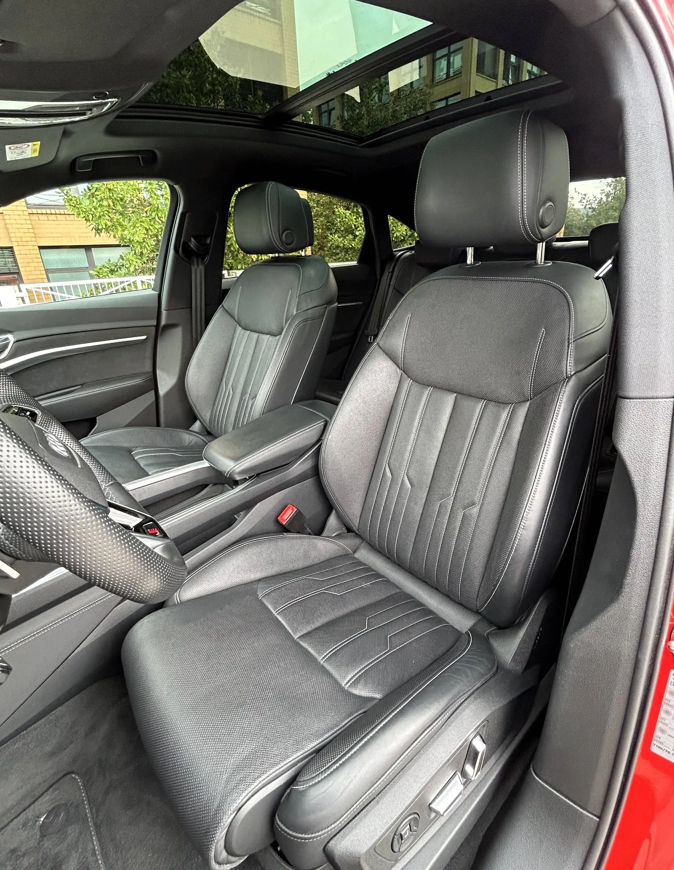 Audi e-tron Sportback 55 quattro S line/Pano/Head-up — photo 12
