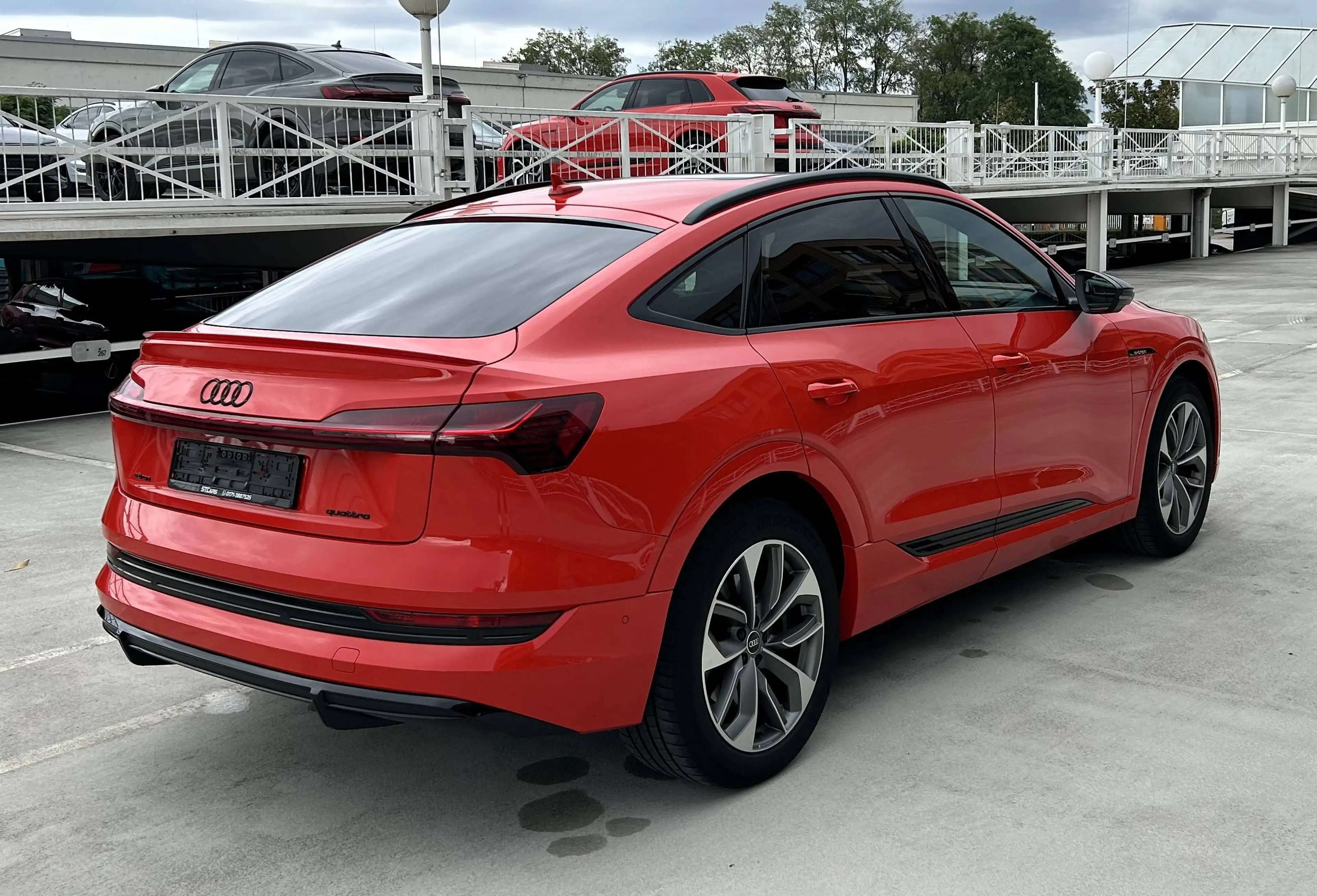Audi e-tron Sportback 55 quattro S line/Pano/Head-up — photo 7