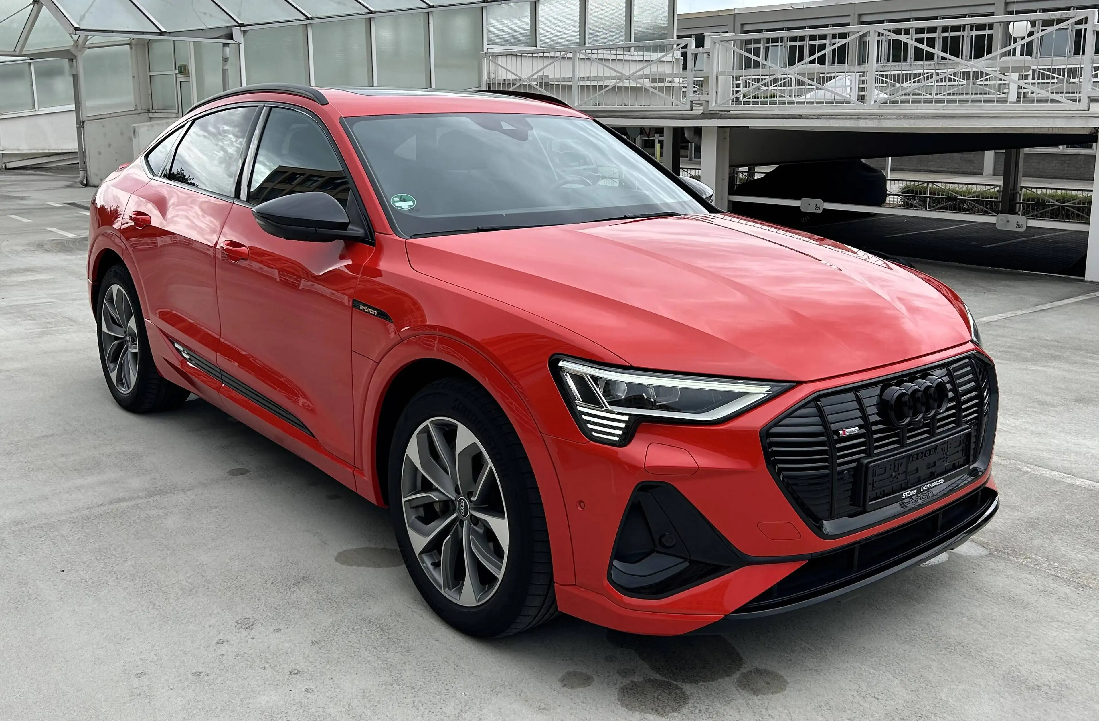 Audi e-tron Sportback 55 quattro S line/Pano/Head-up — photo 9