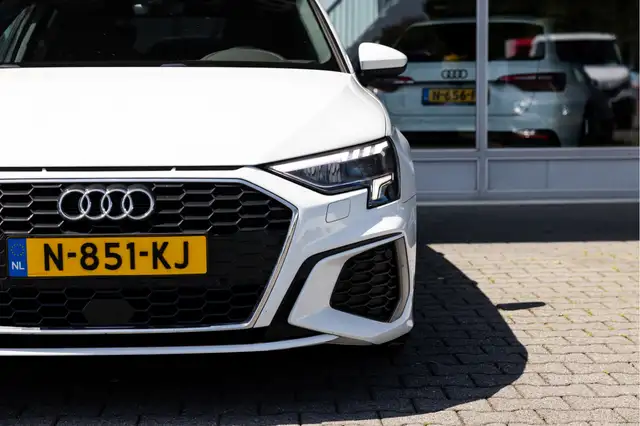 Audi A3 view 22
