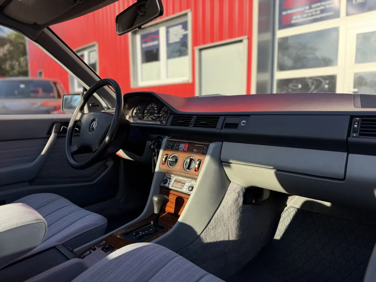 Mercedes-Benz CE 230 H-Zulassung"Automatik"Schiebedach"EL.Fen, foto 11