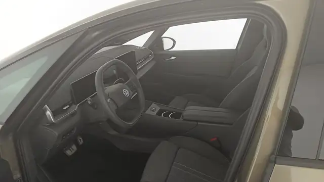 Volkswagen ID.3 view 8