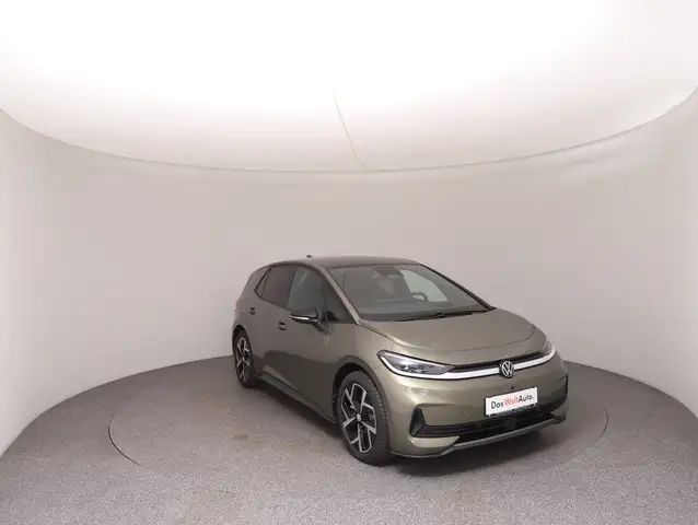 Volkswagen ID.3 view 2