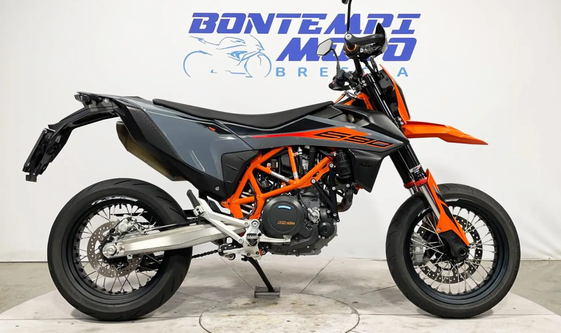 KTM 690 SMC 2021 - SMC -R Naranja - 1