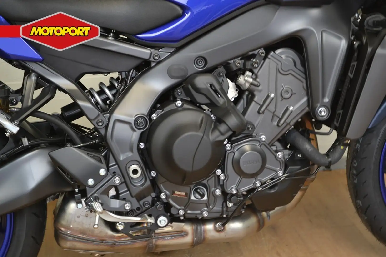 Yamaha MT-09 Y-AMT Modrá - 2