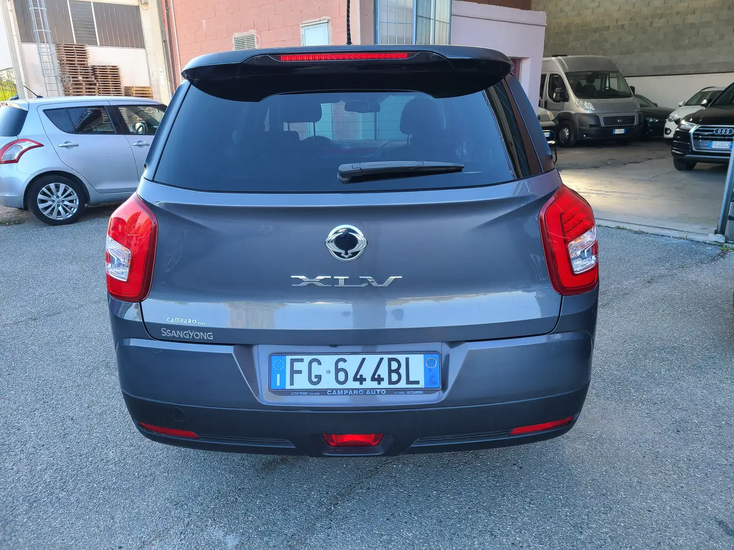 SsangYong XLV SSANGYONG XLV 1.6 diesel 4×4 anno 2017 euro6 E Grau - 1