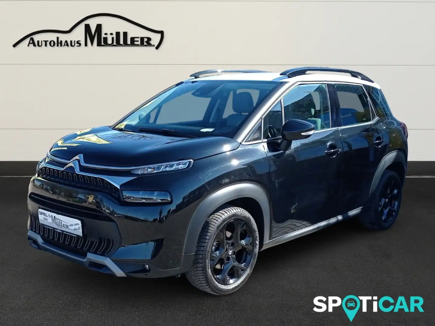 Citroen C3 Aircross Shine Pack 1.2 PureTech 110 HUD Navi SHZ RFK Schwarz - 1
